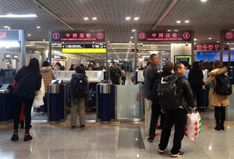 今个月起！护照、港澳通、台湾通出入境更方便了，因为....