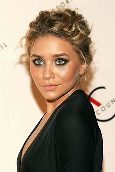 Curly Hairstyle Updos by Curly Updos Hairstyles 2011 Prom Hairstyles Curly Hairstyle Updos