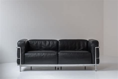 ‘LC3’ Sofa by Le Corbusier, Pierre Jeanneret and Charlotte Perriand for ...