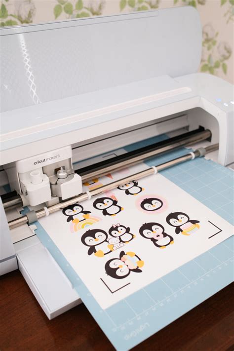 How to Make Stickers Using Cricut Maker 的图像结果