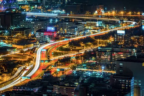 Pittsburgh vs. Philadelphia [2025] | Comparison, Pros & Cons, Which ...