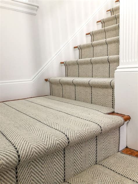 Carpet Stair Runners – Custom Rugs for Staircases and Hallways ...