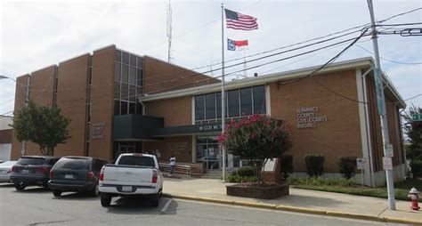 Alamance County Civil Courthouse (Graham, North Carolina) - a photo on ...