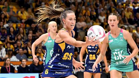 Lightning stun Vixens in Super Netball - ESPN