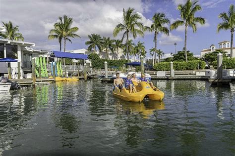 Hyatt Regency Sarasota Shuttle Bus Service: Pictures & Reviews ...