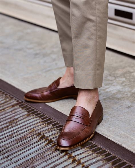 How to Style Men's Loafers for Every Day - Aquila