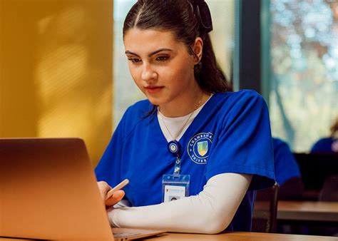 Nursing School in Cincinnati, Ohio | Chamberlain University
