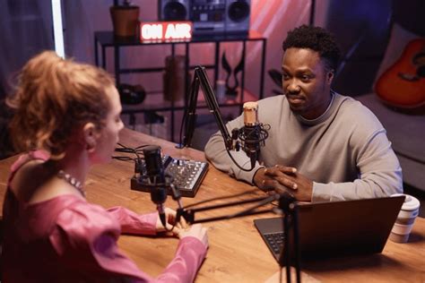 Interview Style Shot 的图像结果