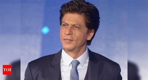 This is the reason why Shah Rukh Khan has not signed any projects after ...