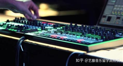 日本音乐留学 | 音乐生们Pick的“C位”专业——电子音乐制作-知日塾