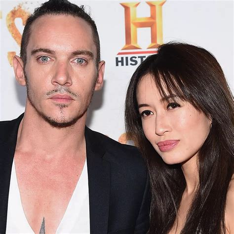 Mae De Jonathan Rhys Meyers Jonathan Rhys Meyers: I'm In Bed Before