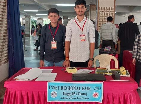 Engg-05 (Team) Automatic Board Dust Cleaner