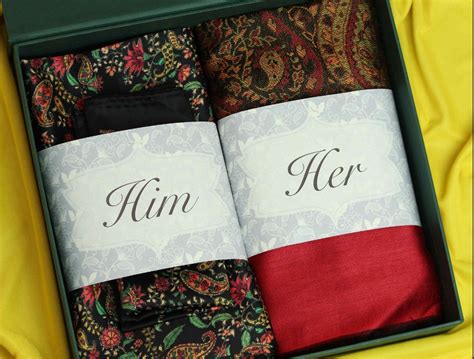 Tossido His & Her Hamper