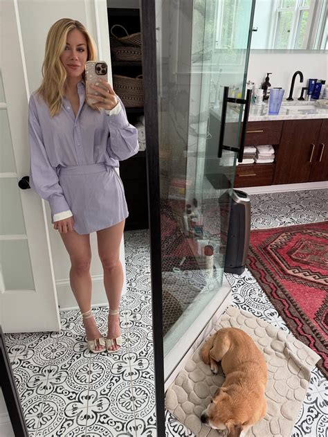 The best Jennifer Holland feet pictures 🤩