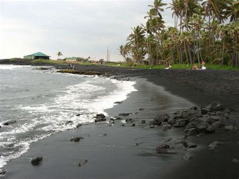 Punalu'u black sand beach, Hawaii - TimesTravel