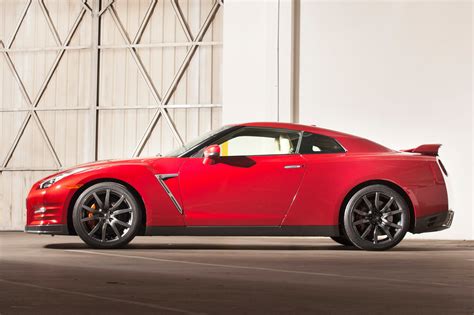 2016 Nissan GT-R Specs, Prices, VINs & Recalls - AutoDetective
