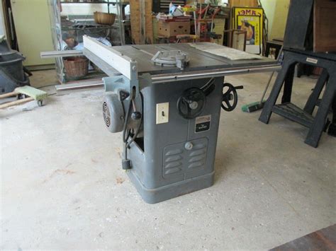 10" Delta / Rockwell Unisaw Table Saw