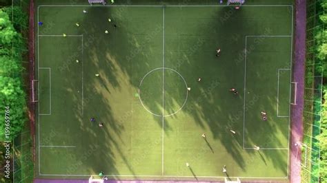 Playing Football 的图像结果