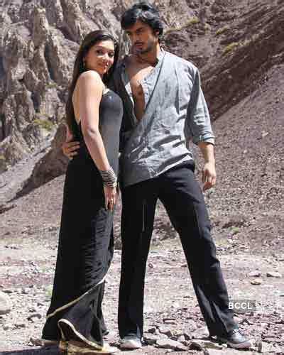 Muskura Ke Dekh Zara Movie Photos | Muskura Ke Dekh Zara Movie Stills ...