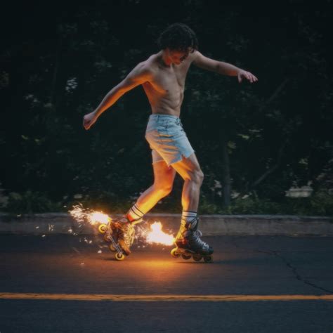 ‎Fireworks & Rollerblades - Album by Benson Boone - Apple Music