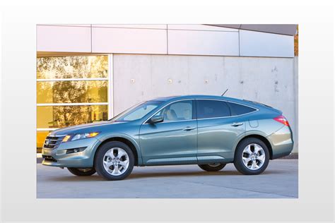 2010 Honda Accord Crosstour VIN Number Search - AutoDetective