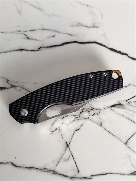 The Complete Guide to Common Knife Handle Materials | Gear Patrol