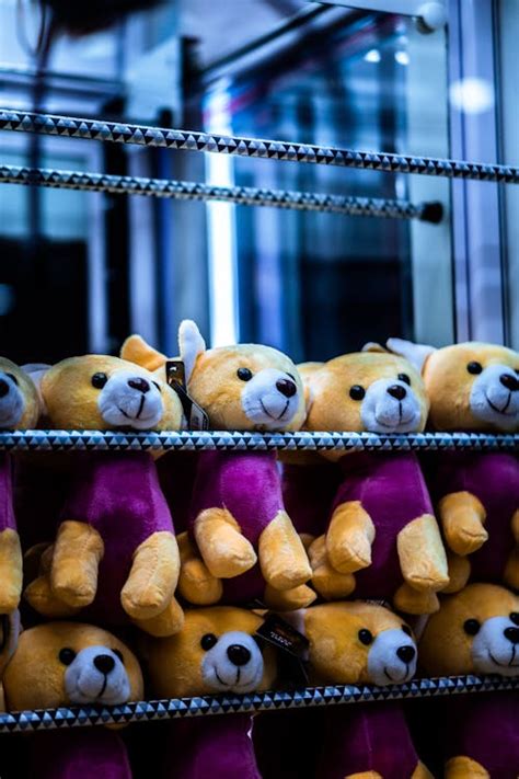 Claw Machine Inside 的图像结果
