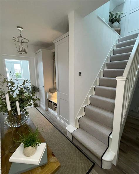 23 Modern Stair Runner Ideas for a Quick and Easy Staircase Upgrade