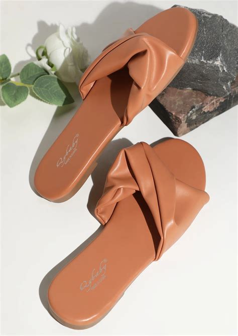 Premium Footwear Brand Online in India | Walk Shoes Premium Collection ...