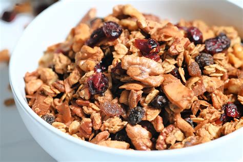 Easy Granola Recipe Made with Sourdough Discard - Idie's Farm