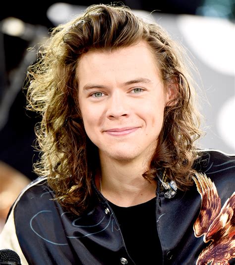 Harry Styles Cuts Long Hair for Charity