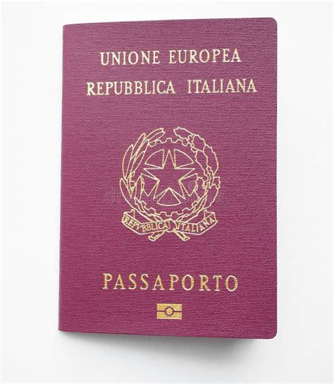 意大利护照高清摄影大图-千库网