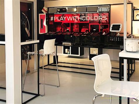 CHANEL | ‘Play With Colors’ Pop up Store & LES EAUX DE CHANEL ‘PARIS ...