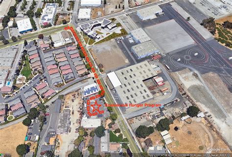 Cars Regularly Block Pulgas Ave Southbound While Queueing for ...