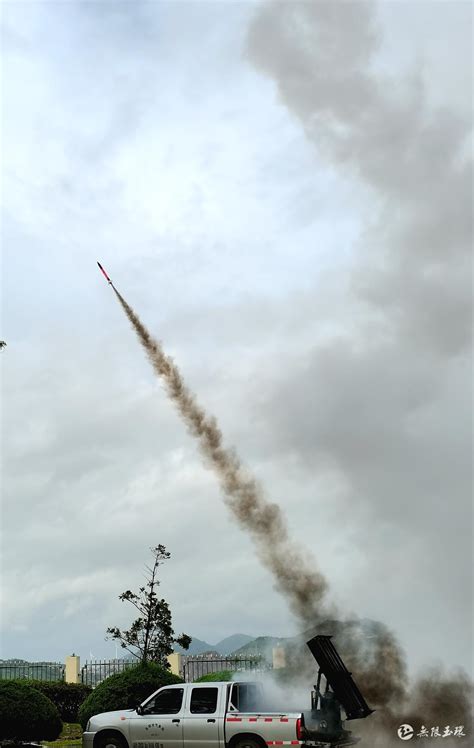 玉环开展今年首次人工增雨作业 发射火箭弹10枚