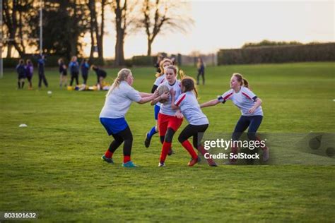 Girls Rugby Ball 的图像结果