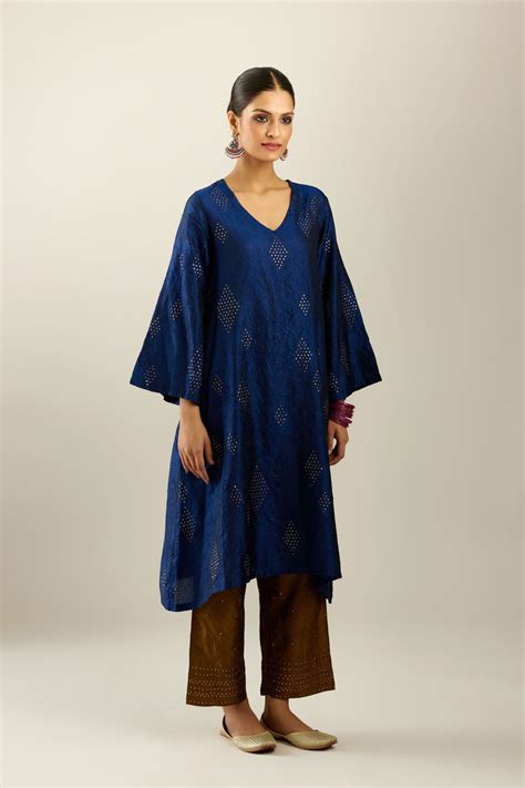 Navy blue silk hand crushed easy fit straight hem kurta, highlighted w ...