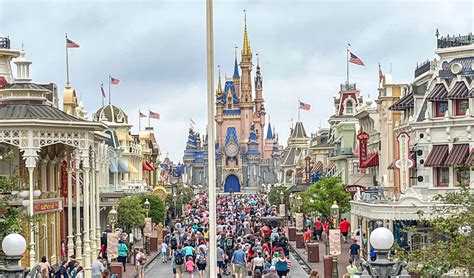 The Eight Disney Pro Tips I Give My Friends - MickeyBlog.com