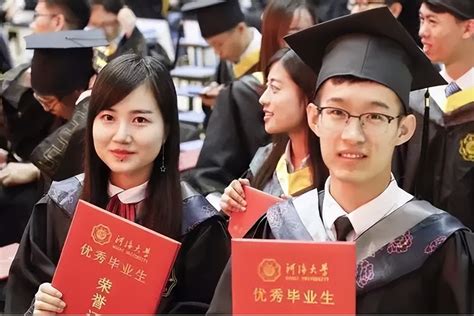 免高考！2021清华北大保送名单公布，五大学科竞赛260人获保送资格 - 知乎
