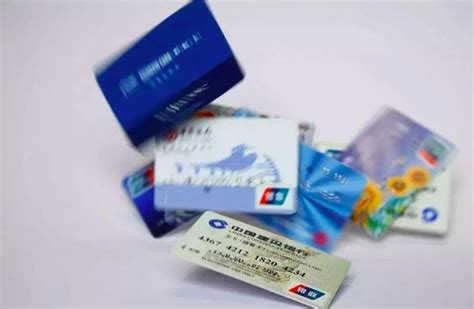 银行卡二类卡的限额（银行卡二类账户限额是多少）_华夏智能网