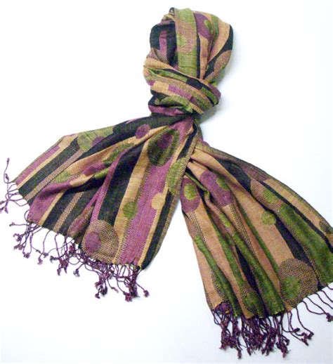 Welcome to www.bhavnamimpex.com |Designer Scarves - Stoles and Shawls ...