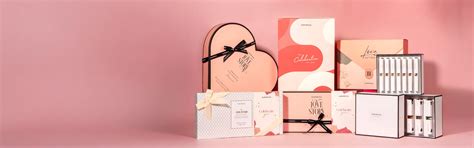 Buy women's day gifts | Luxury gift hampers Online | Kimirica