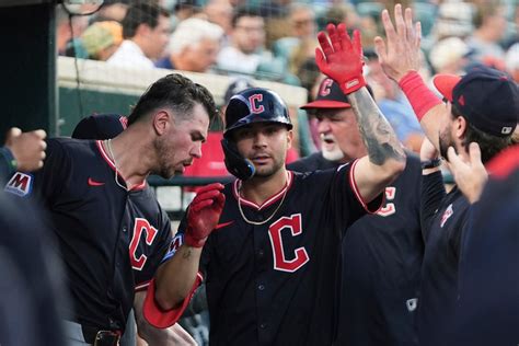 Why can’t most Guardians hit big-league pitching? Hey, Hoynsie ...