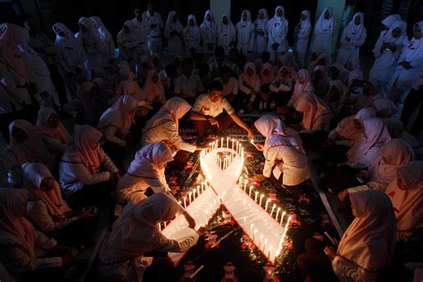 World AIDS Day 2018: 30 HIV/AIDS facts and FAQs for 30th anniversary