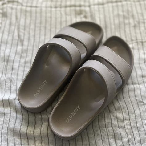 Grey old navy slides size 6 - Depop
