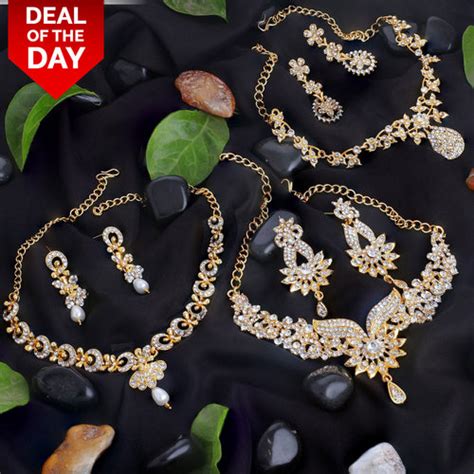 Buy Beautiful Necklace Combo Sets Online | Sukkhi - Sukkhi.com
