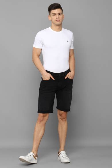 Buy Men Black Solid Shorts Online - 39975679 | Louis Philippe