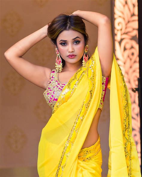 Aisha Kashyap Biography | HD Pictures | Images | Wallpapers | Picpile.in