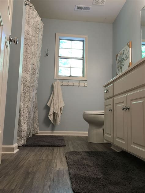 Vinyl Floors And Bathroom at Julia Belcher blog