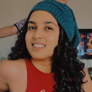 Saee Khopkar - Dance teacher in Thane - ₹500/h